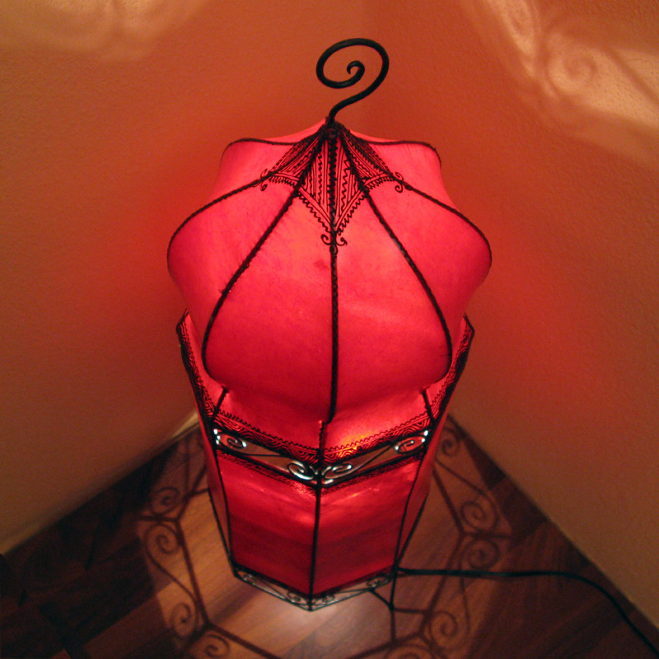 Stehlampe aus Leder "Sulaiman" H110 x D32cm