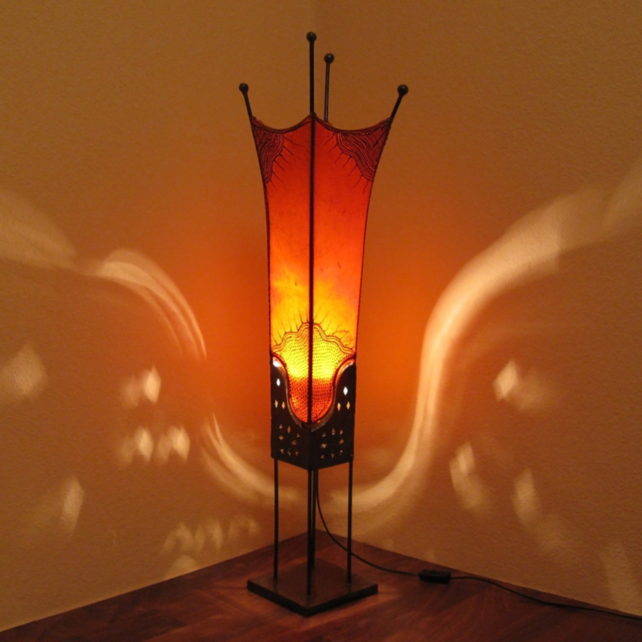 Marokko Lampe aus Leder PHARAO-orange H100cm