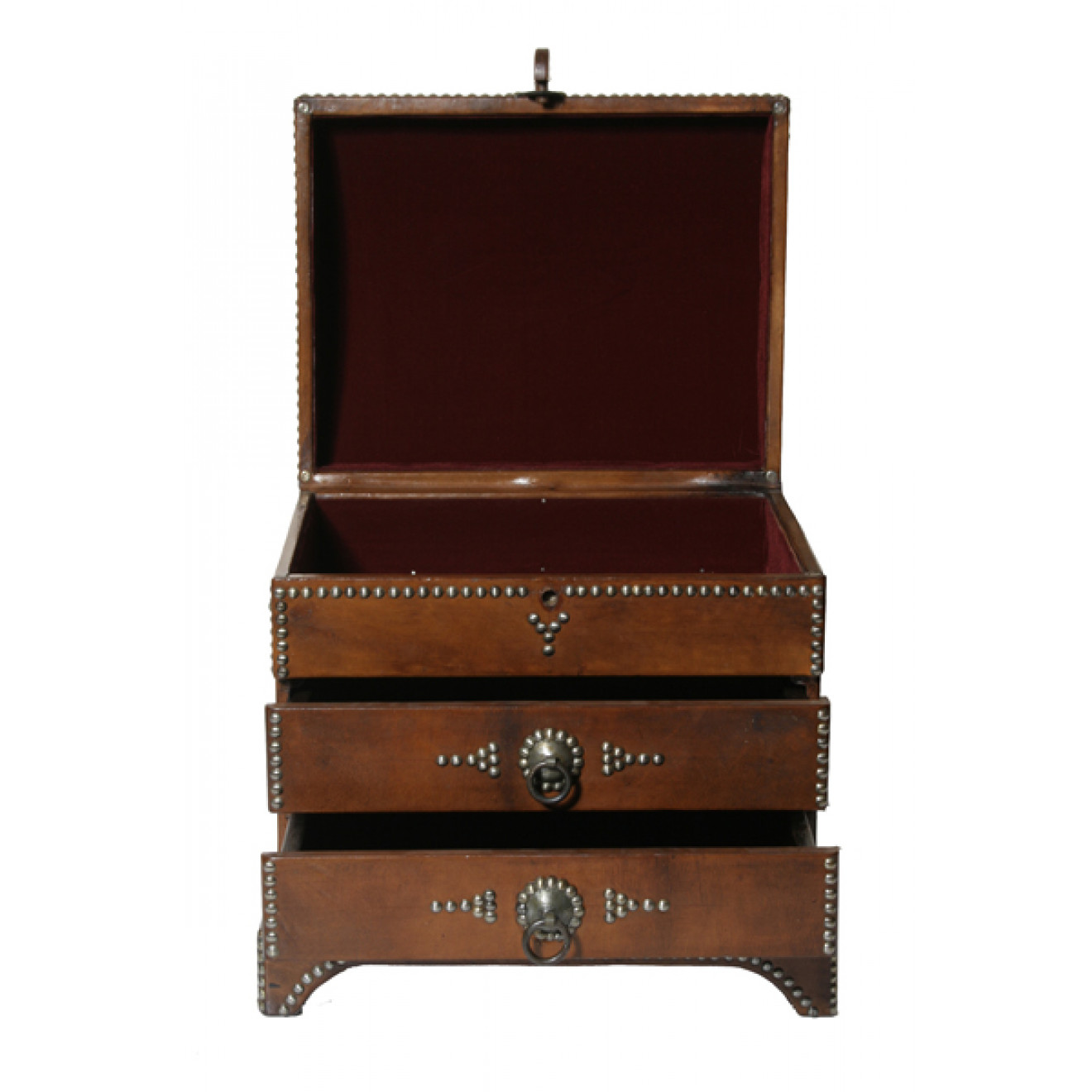 Truhe mit Lederüberzug