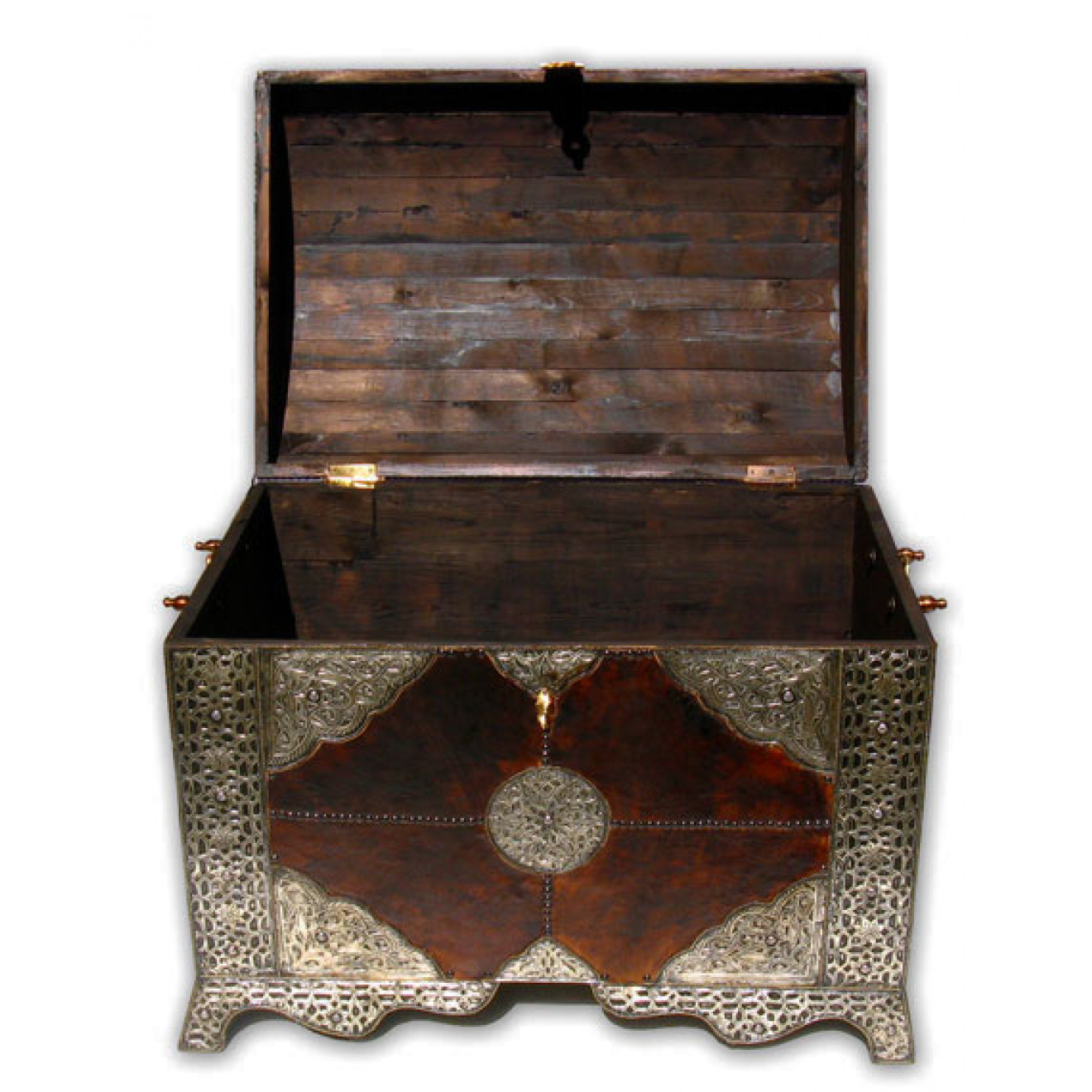 Orientalische XL- Truhe mit Leder und Silber-Metall-Verkleidung