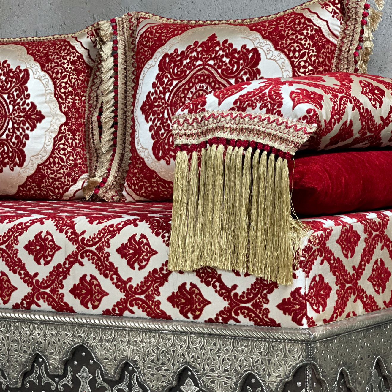 Orientalische Couch MANAL B200xT83cm