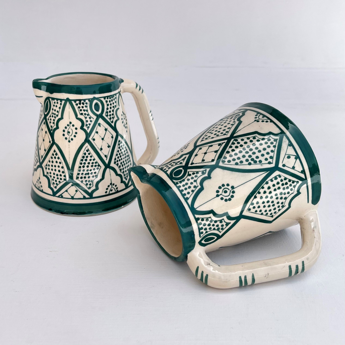 Handbemalte Keramik-Karaffe 500ml Grün