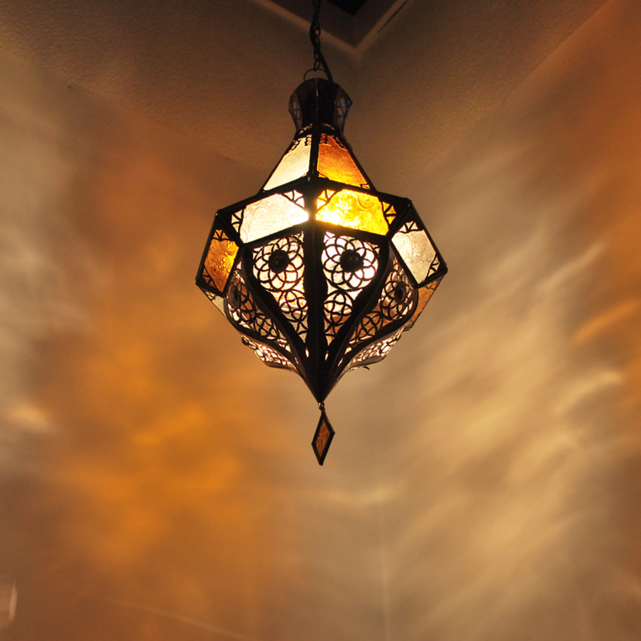 Orientalische Lampe SAMAKA Amber-Weiss H50cm