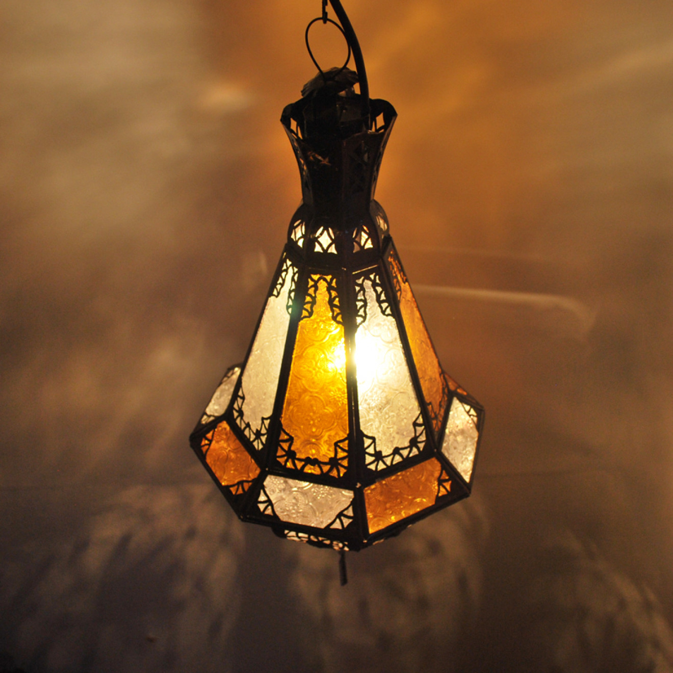 Orientalische Lampe SAMAKA Amber-Weiss H50cm
