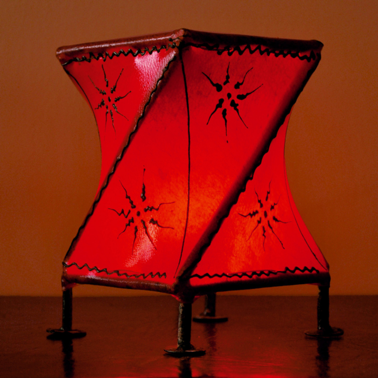 Orientalisches Windlicht aus Leder CROISÈ rot