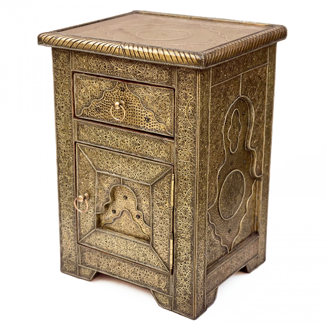 Marokkanische Nachtkommode mit Messingverkleidung SAMIA