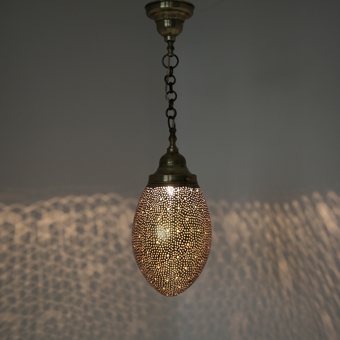 Marokkanische Hängelampe BAIDA aus Messing