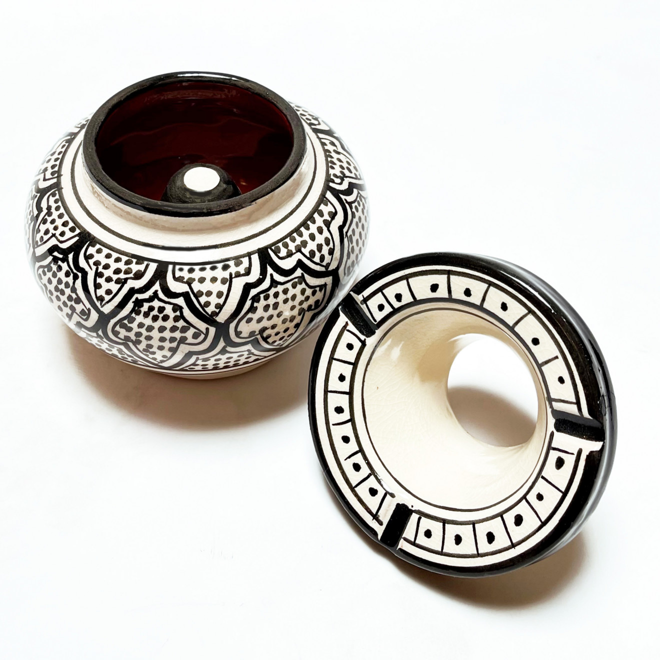 KERAMIKASCHENBECHER SCHWARZ-WEISS Ø 12 cm