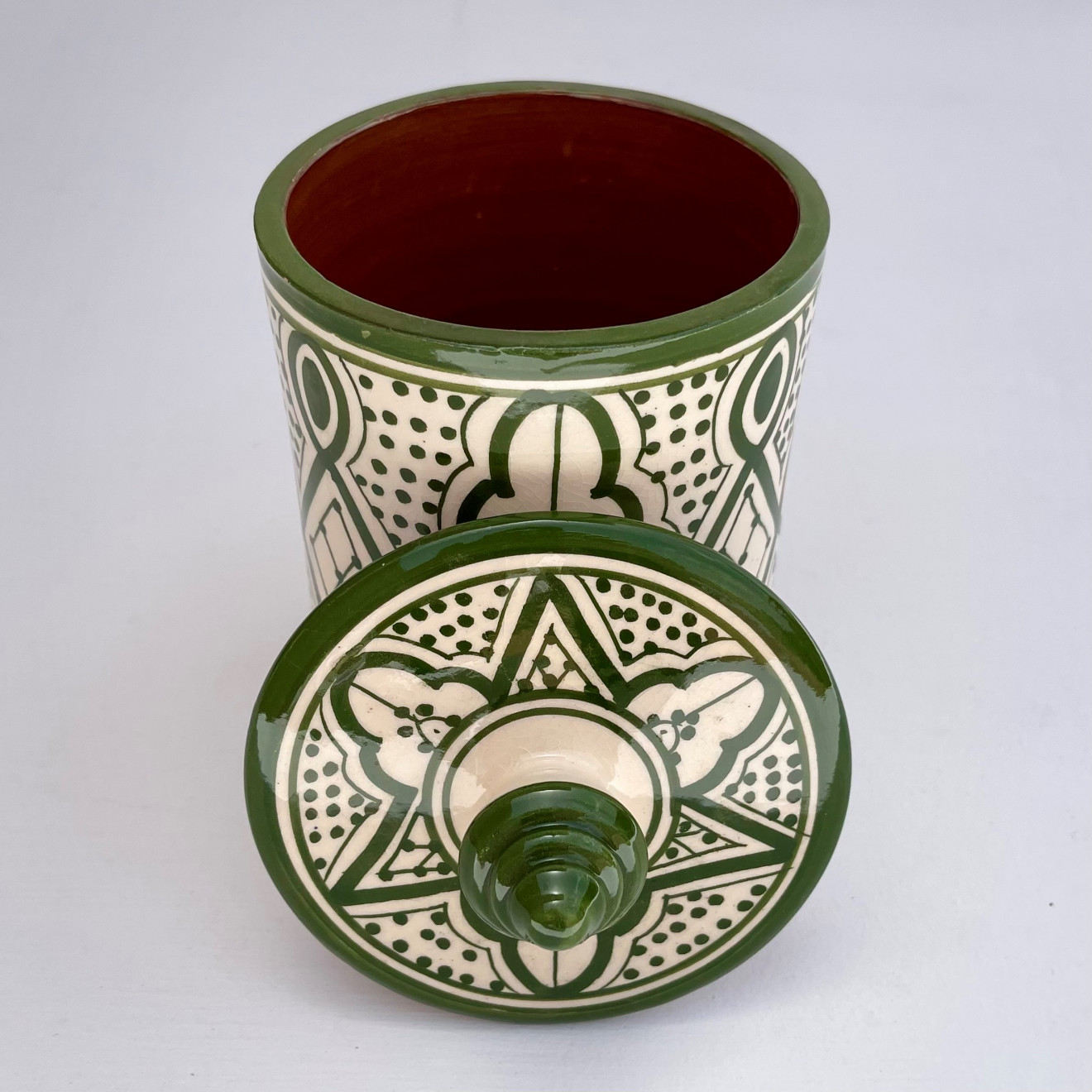 Handbemalte Keramikdose Grün-Weiß