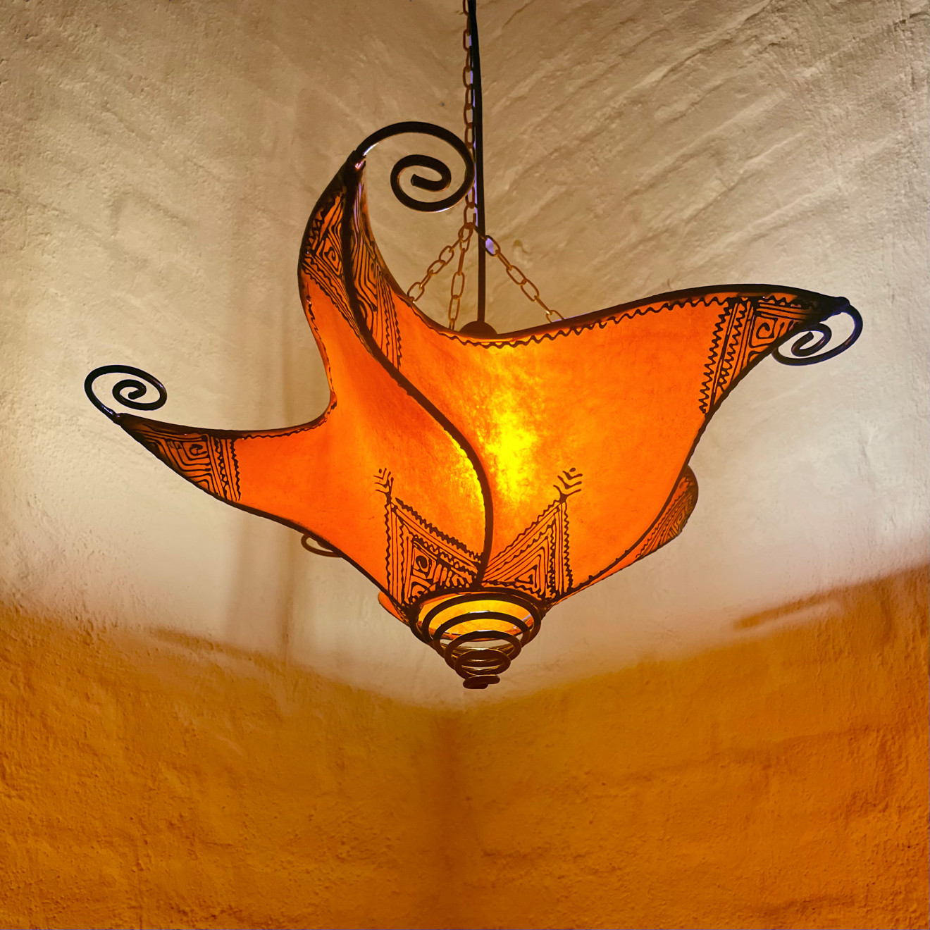 Henna-Hängelampe SHEMS D50cm orange