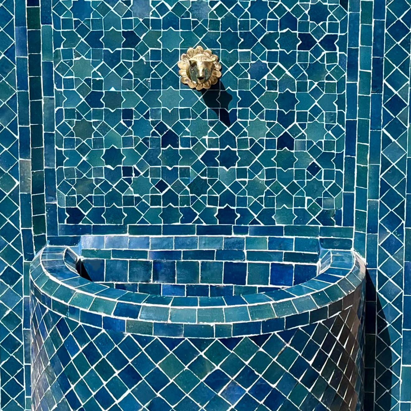 Marokkanischer Gartenbrunnen OCEANBLEU H110xB65 cm