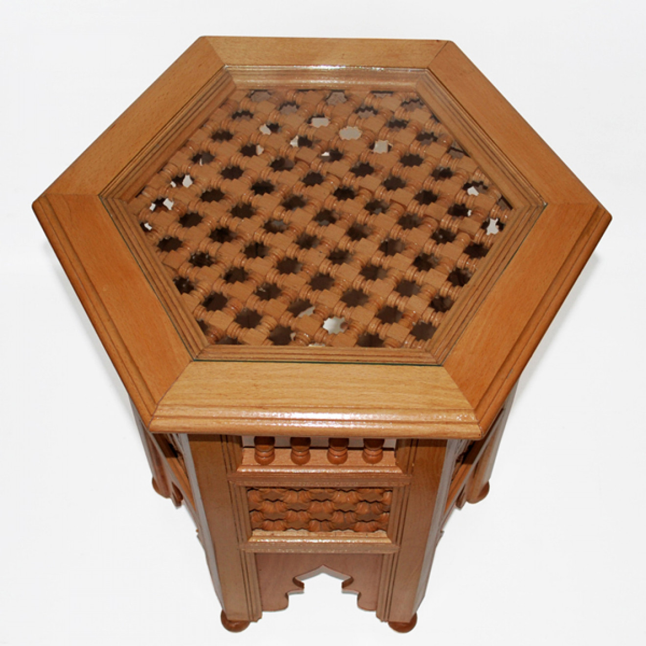 Arabischer Beistelltisch aus Marokko mit mosharabia-Ornamente