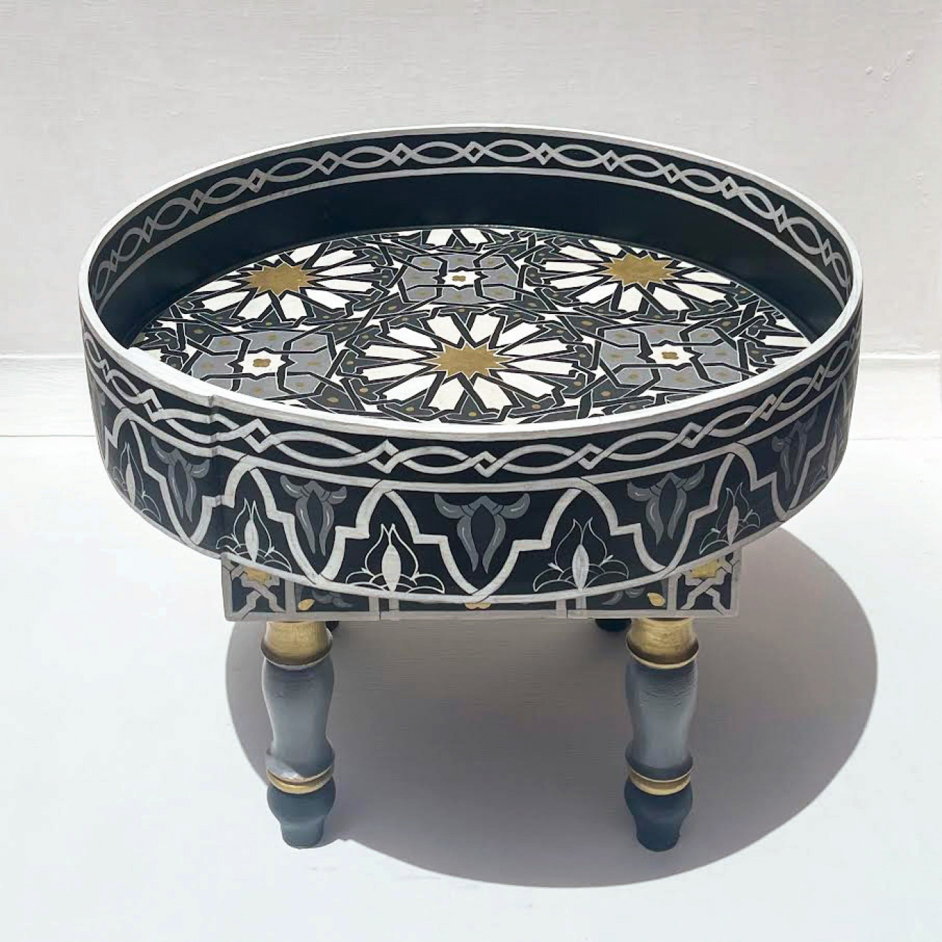Orientalischer handbemalter Holztisch MIDA