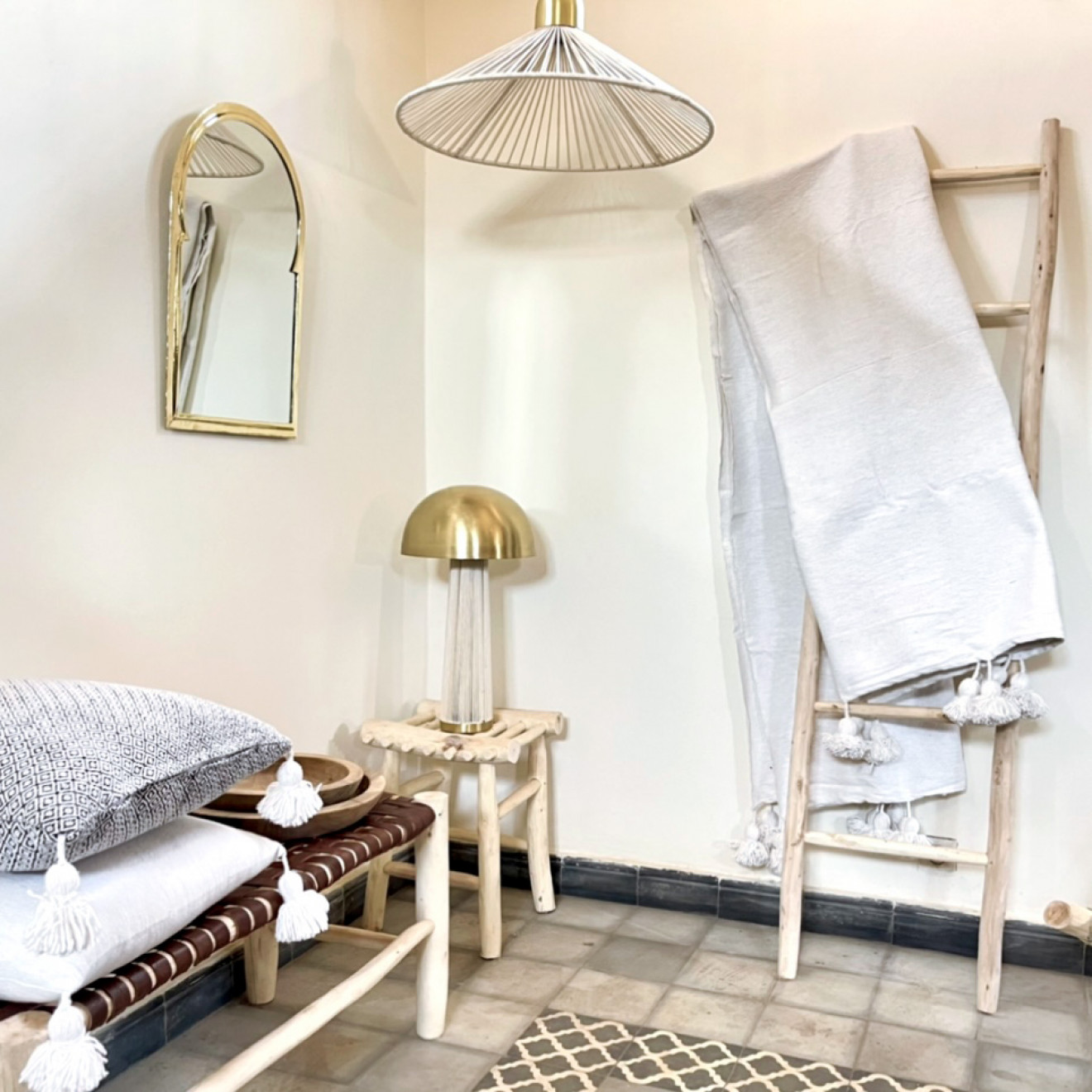 Marokkanische Pompon Decke schneeweiss 300x200cm