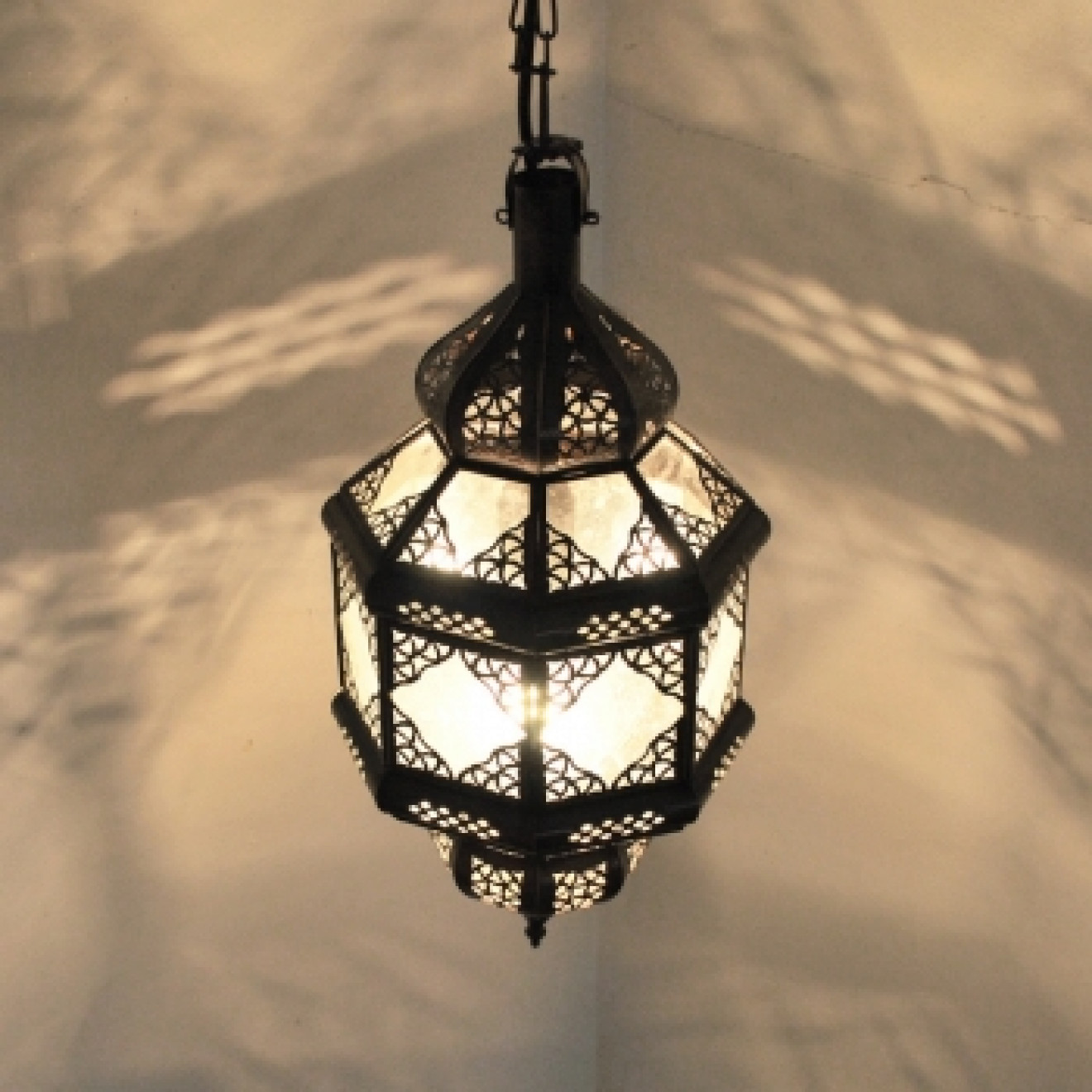 Marokkanische Hängelampe TITIA Milchglas