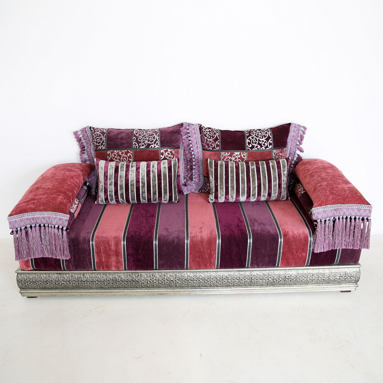 Arabisches Sofa Jalila mit Maychort-Verkleidung