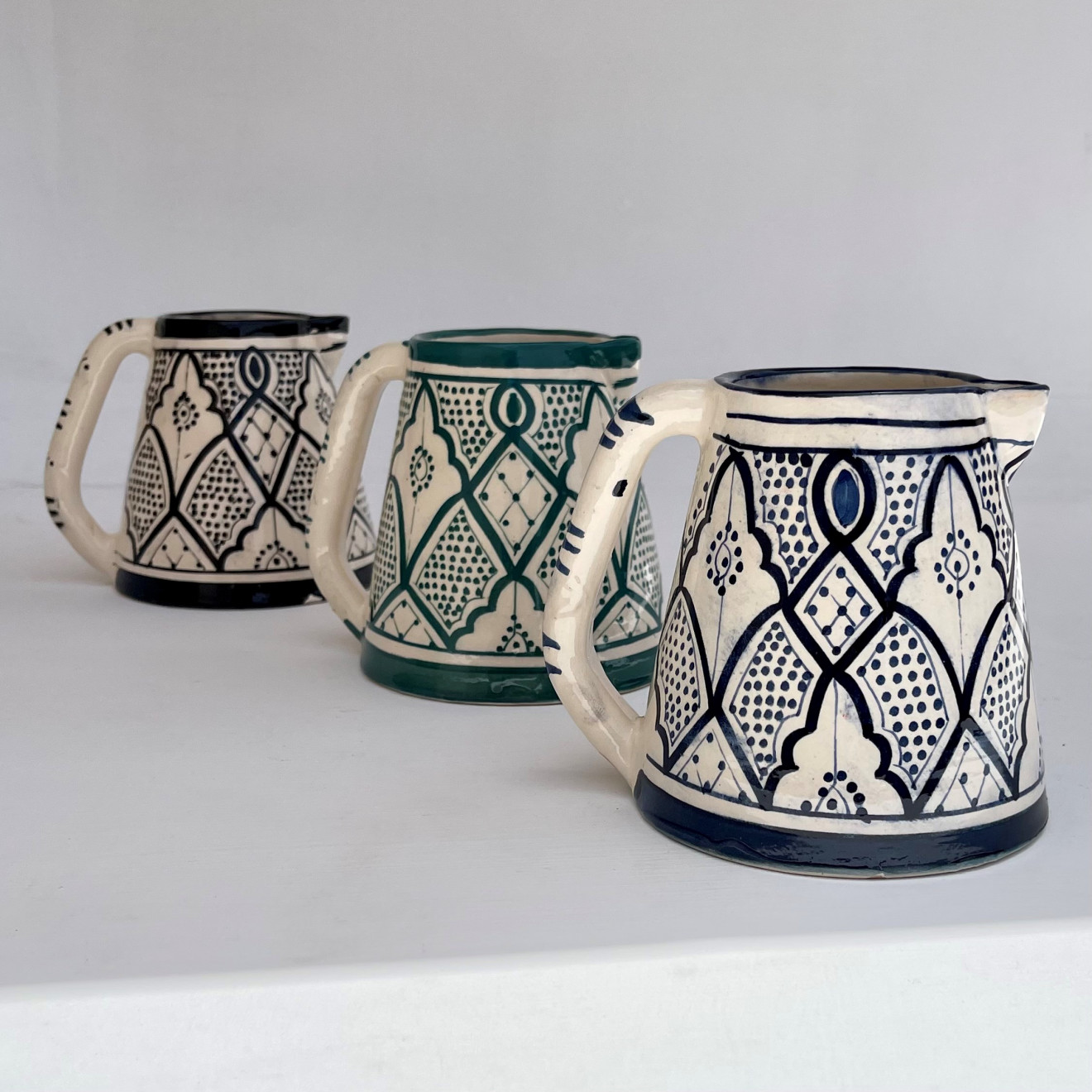 Handbemalte Keramik-Karaffe 500ml Grün