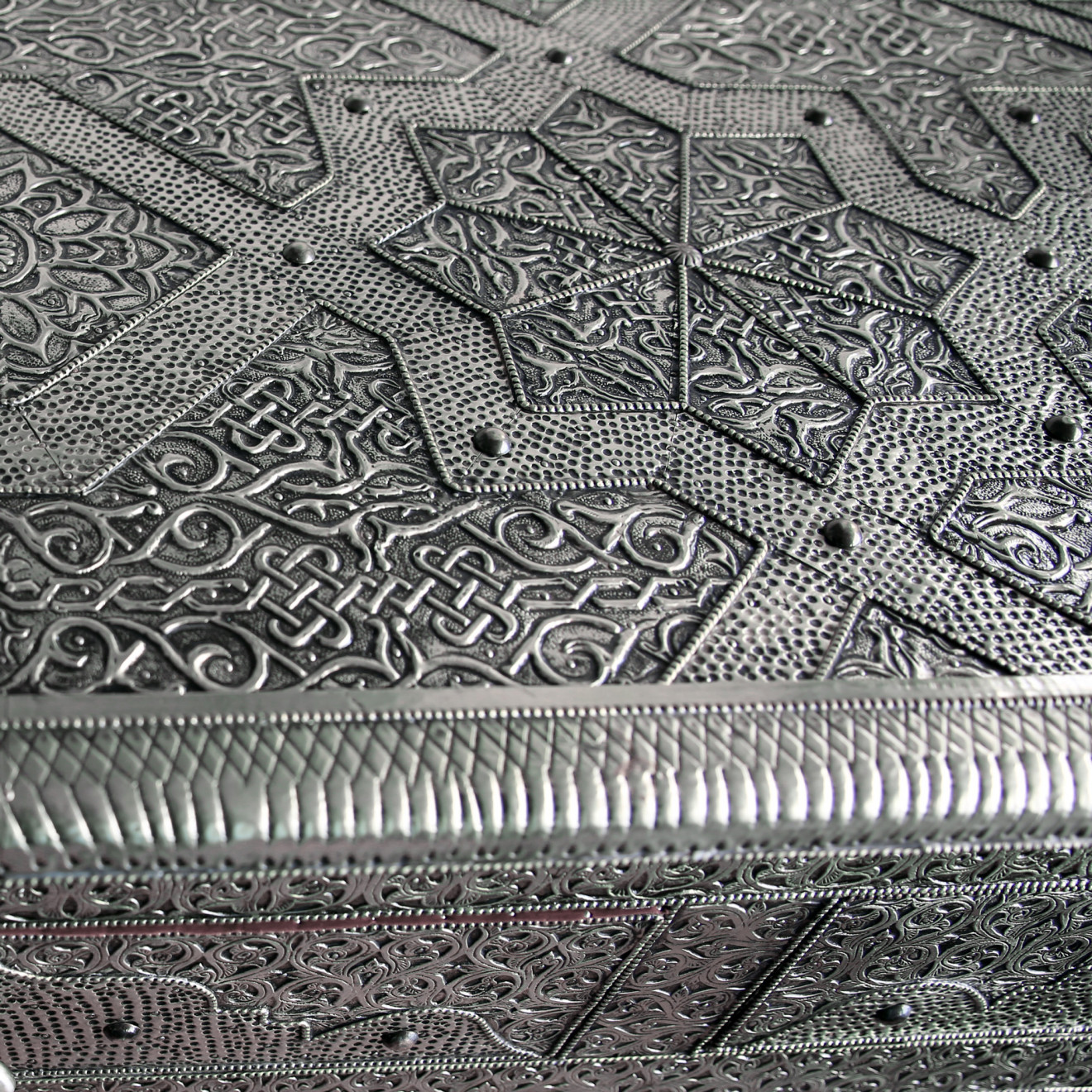 Orientalische Kommode Silber KIYAN