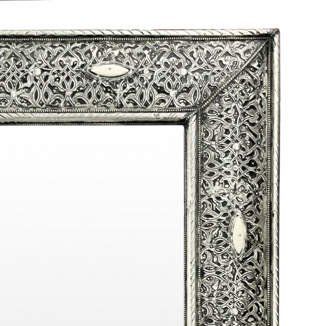 Marokkanischer Spiegel LOSAT aus Versilbertem Messing H80x50cm