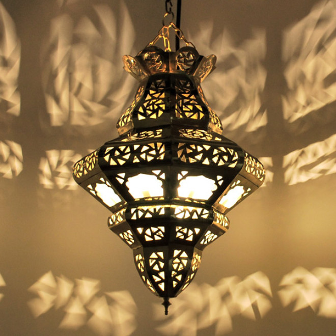 Orientalische Hängeleuchte TRIMBO-MILCHGLAS aus Messing