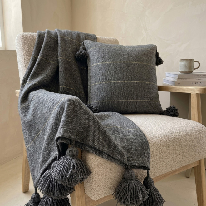 Marokkanische Pompon Decke dunkelgrau 300x200cm