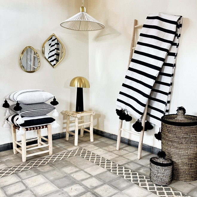 Marokkanische Pompon Decke schwarz/Weiß 300x200cm