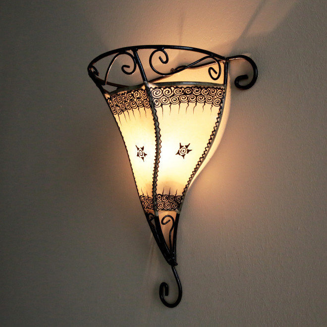 Marokkanische Leder-Wandlampe GARNIA natur