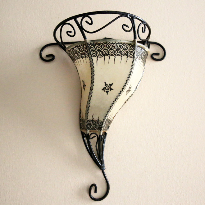Marokkanische Leder-Wandlampe GARNIA natur