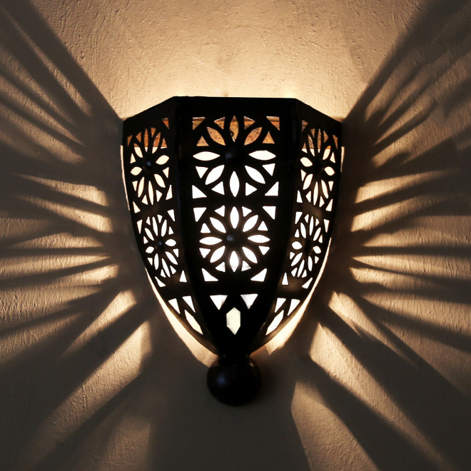 Wandlampe aus Kunstschmiedeeisen BOHA