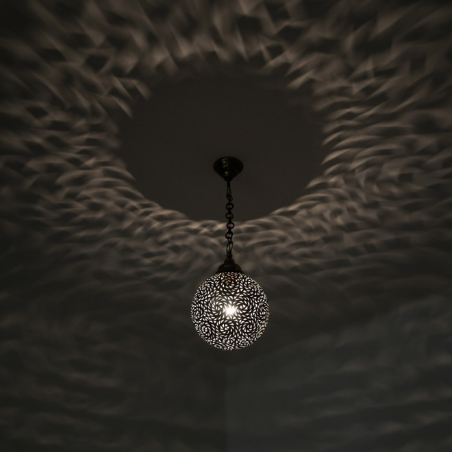 Kugel Hängelampe ESCARGO aus Messing