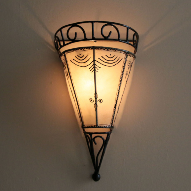 Marokkanische Leder-Wandlampe KATALONA