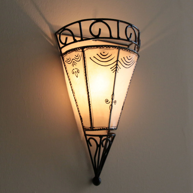 Marokkanische Leder-Wandlampe KATALONA