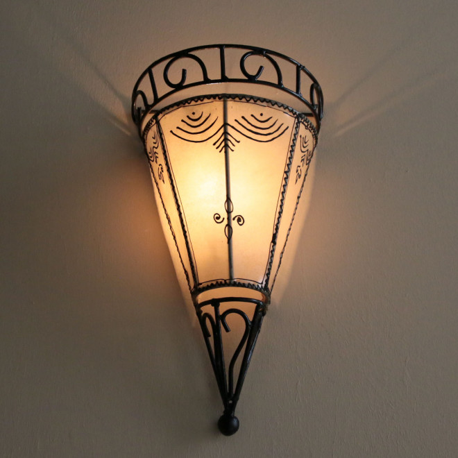 Marokkanische Leder-Wandlampe KATALONA