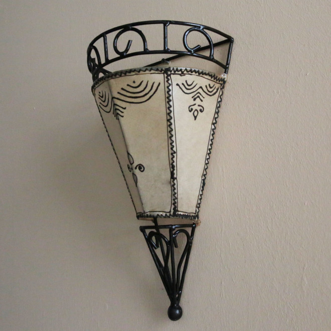 Marokkanische Leder-Wandlampe KATALONA