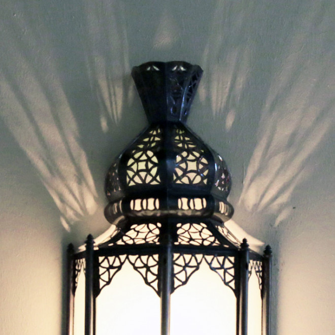 Orientalische Glas Wandleuchte LINFA weiß