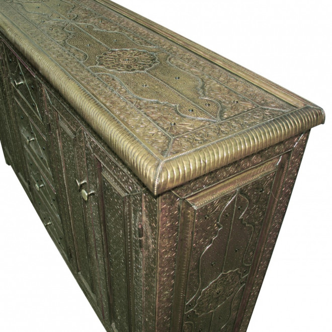 Orientalische Kommode "Tabouk" Massiv - Messing Verkleidung.