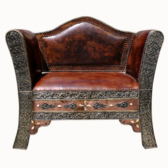 Orientalischer Sessel "Sultana" Versilbertes Messing und Echtleder.
