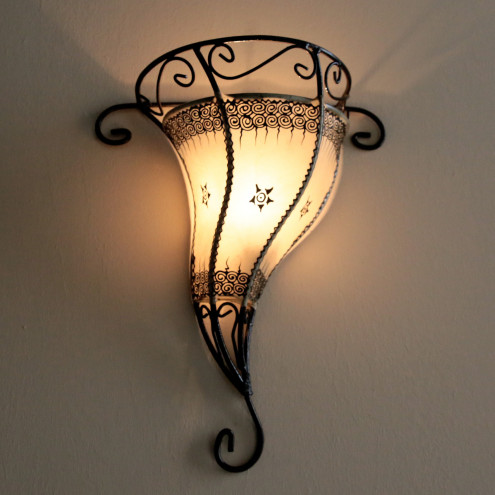 Marokkanische Leder-Wandlampe GARNIA natur