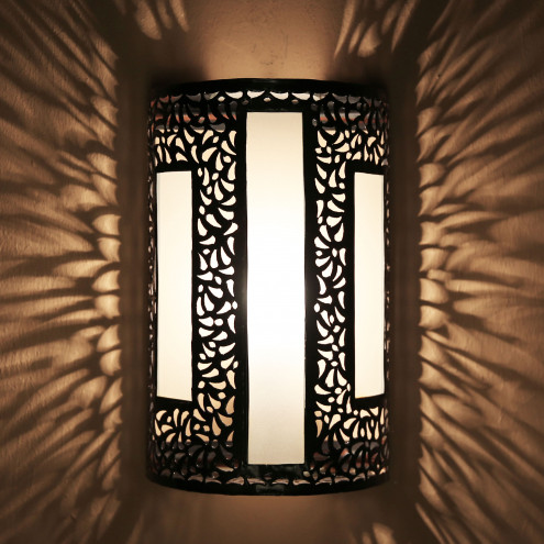 Mediterranische Wandlampe aus Milchglas Karima