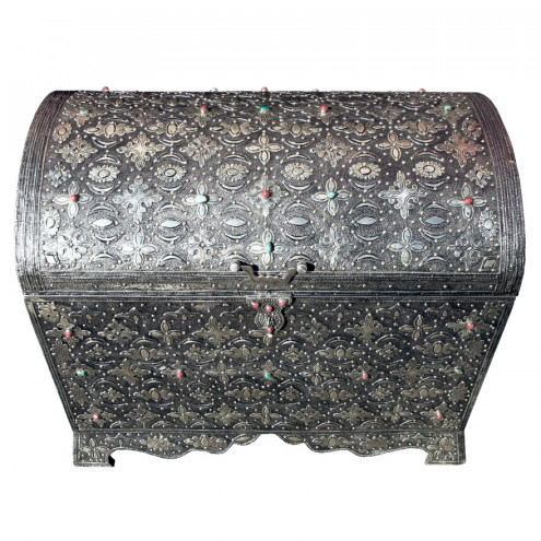 Große orientalische Truhe UMAYMA